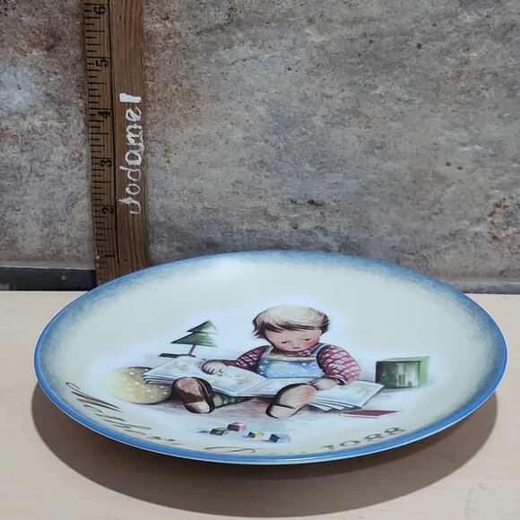 Schmid Hummel Mothers Day 1988 Young Reader Decorative Wall Hanging Plate - Picture 6 of 11